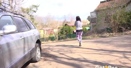 Got 2 Pee are proud to present you with xxx pictures featuring Victoria Daniels in golden shower fantasy