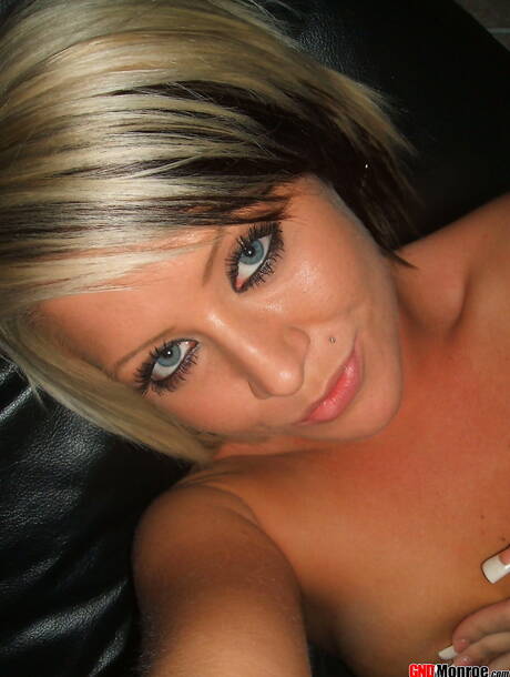 GND Monroe invites you to browse their xxx pictures with Monroe exhibit hot form