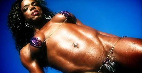 Female Hard Body invite you to explore free pictures featuring Alexis Ellis exhibit sexy form